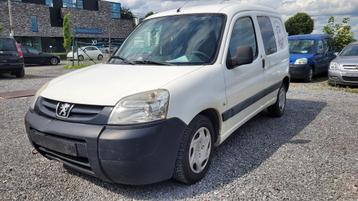 peugeot partner 1.6hdi AL GEKEURD ROOS FORM TREKHAAK 2008 beschikbaar voor biedingen