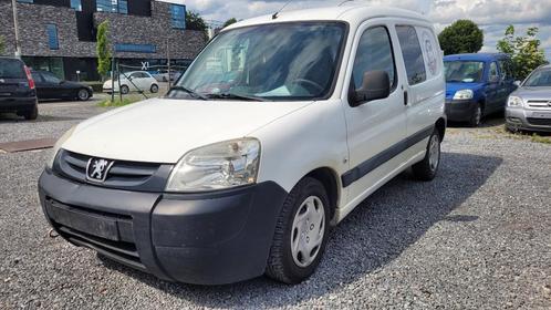 peugeot partner 1.6hdi AL GEKEURD ROOS FORM TREKHAAK 2008, Auto's, Bestelwagens en Lichte vracht, Bedrijf, Te koop, ABS, Airbags