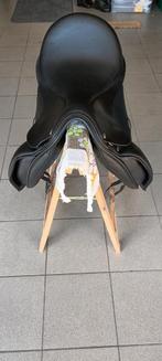SELLE DE DRESSAGE, Animaux & Accessoires, Chevaux & Poneys | Selles, Enlèvement, Comme neuf, Dressage