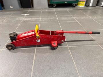 Krik 2 ton beschikbaar voor biedingen