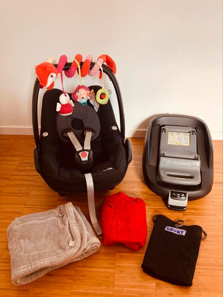 Maxi Cosi Pebble + FamilyFix basis + gratis toebehoren, Kinderen en Baby's, Autostoeltjes, Gebruikt, Maxi-Cosi, 0 t/m 13 kg, Autogordel of Isofix
