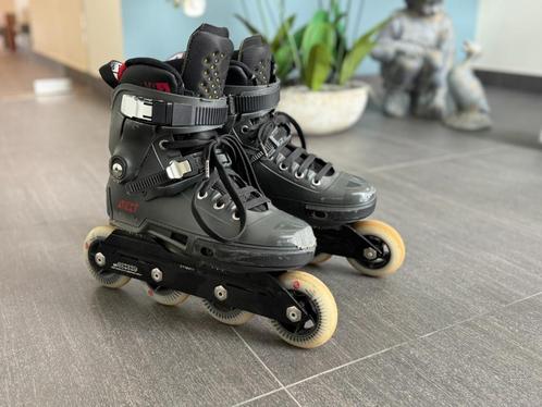 Powerslide Next Charcoal 90 - EU 42-43 - noir, Sports & Fitness, Patins à roulettes alignées, Utilisé, Rollers 4 roues en ligne