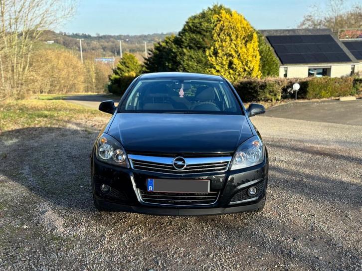 Opel Astra prêt immatriculée, Auto's, Opel, Particulier, Astra, Diesel, Euro 5, Ophalen