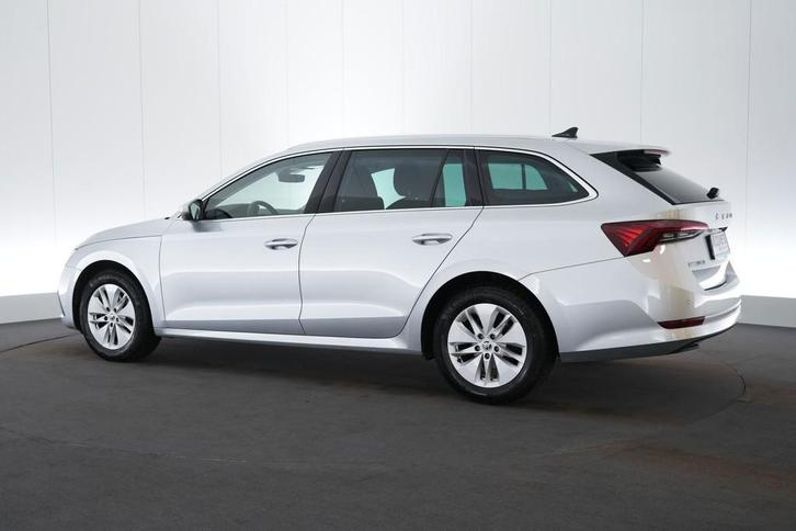 (2EDH054) SKODA OCTAVIA COMBI, Autos, Skoda, Entreprise, Achat, Octavia, ABS, Caméra de recul, Airbags, Air conditionné, Android Auto