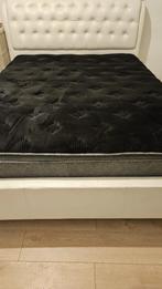 Te koop: Luxe bed in uitstekende, Huis en Inrichting, Slaapkamer | Boxsprings, Ophalen, “stijlvol bed, Zwart, Tweepersoons