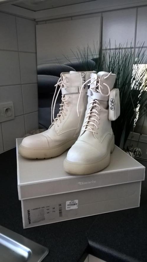 ENKELLAARSJES/ TAMARIS/ RUIME 38, Kleding | Dames, Schoenen, Zo goed als nieuw, Lage of Enkellaarzen, Beige, Ophalen of Verzenden