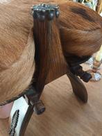 Opgezet koebankje , echte koehuid , zeer mooi, Enlèvement, Comme neuf, Animal de ferme