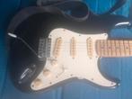 Squier Stratocaster by Fender – zwart/wit klassieker!, Muziek en Instrumenten, Snaarinstrumenten | Gitaren | Elektrisch, Ophalen of Verzenden