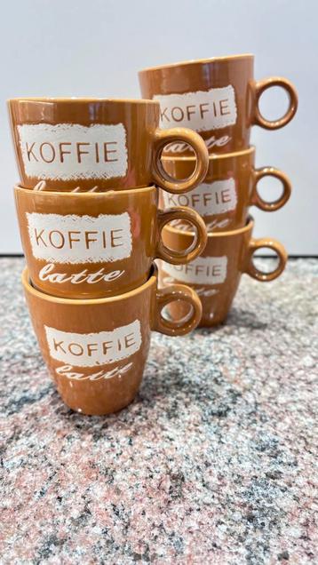 Koffie tassen beschikbaar voor biedingen