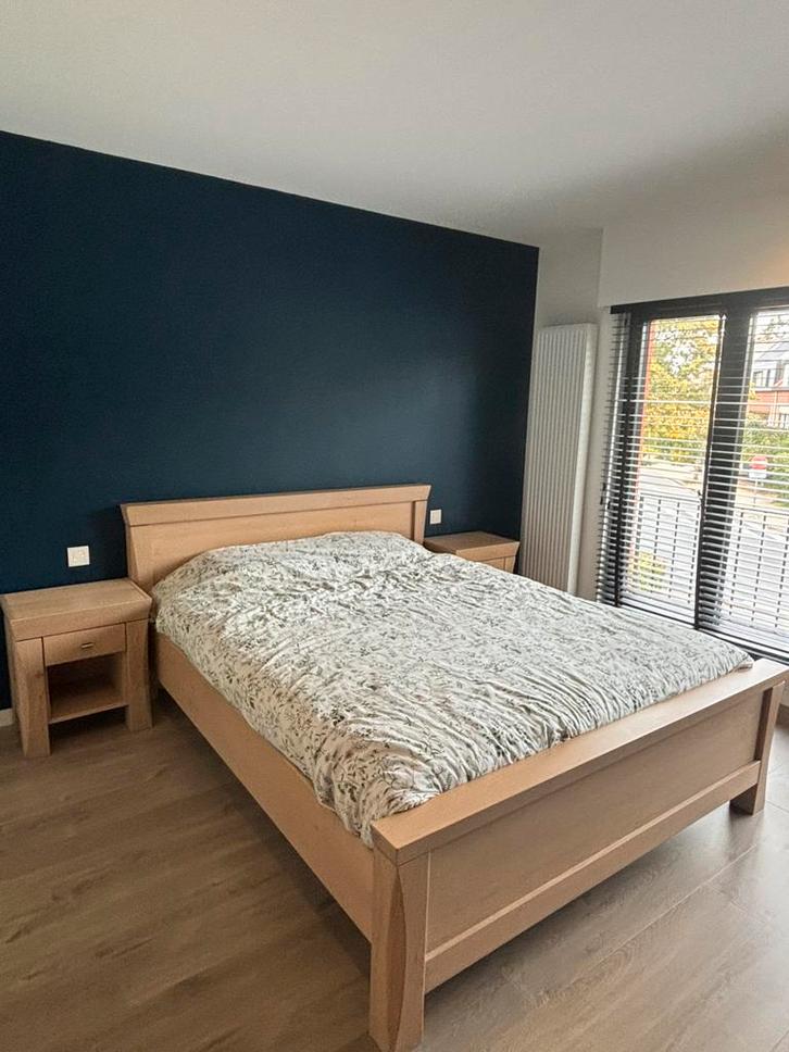 Prachtig bed te koop - incl lattenbodem en 2 nachtkastjes, Huis en Inrichting, Slaapkamer | Complete slaapkamers, Zo goed als nieuw