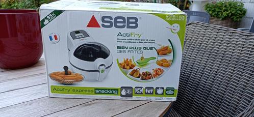 Webactiviteit, Elektronische apparatuur, Airfryers, Zo goed als nieuw, Airfryer XL, 1000 t/m 1499 gram, Ophalen