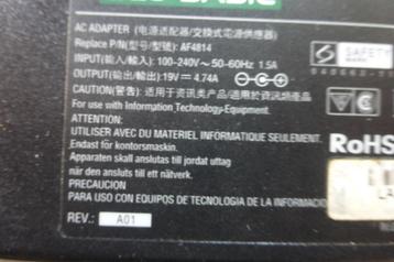 adapter toshiba output 19 V = 4,7 A, Enlèvement ou Envoi, Comme neuf