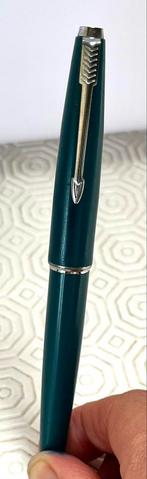 Ancien stylo plume Parker vert vintage, Collections, Utilisé, Enlèvement ou Envoi, Parker, Stylo