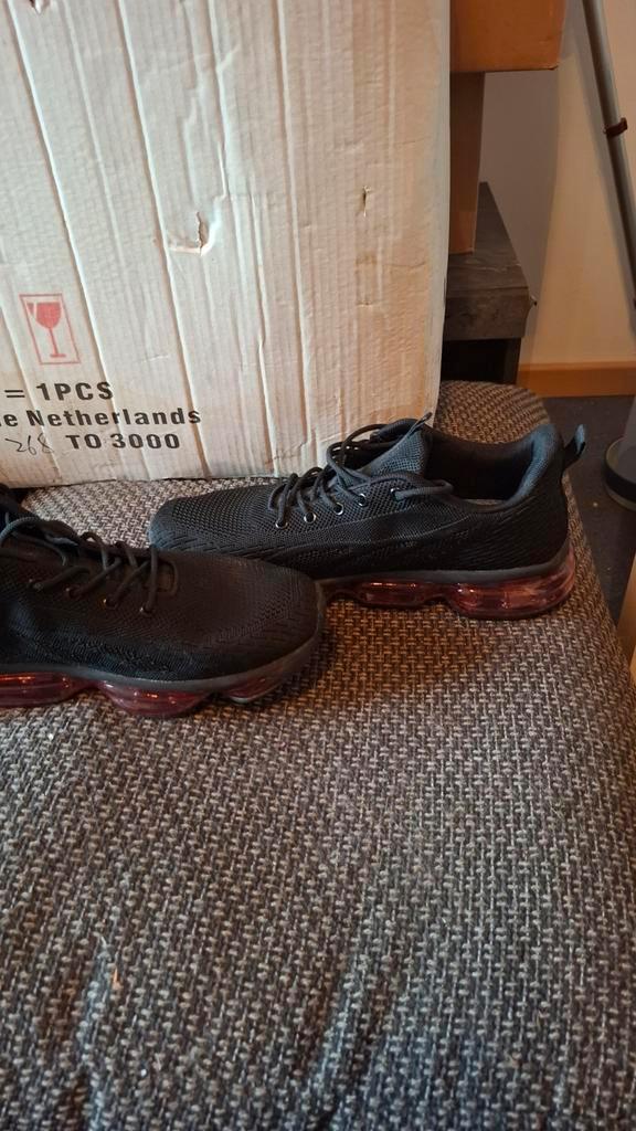 Nieuwe schoenen maat 43, Kleding | Heren, Schoenen, Sneakers, Ophalen of Verzenden