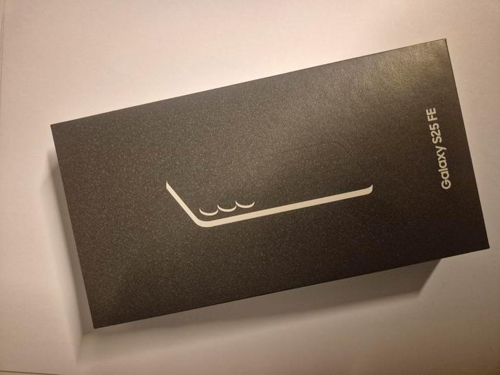 Samsung Galaxy S25FE Nieuw in gesealde doos met bon., Telecommunicatie, Mobiele telefoons | Samsung, Nieuw, 8 GB, Zwart, Ophalen of Verzenden