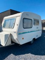 Caravan Predom (werk aan de bekleding), Particulier, Koelkast, Predom