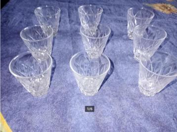 Verschillende glazen op voet ea ( shell ) vintage - 57 stuks, Enlèvement ou Envoi, Utilisé