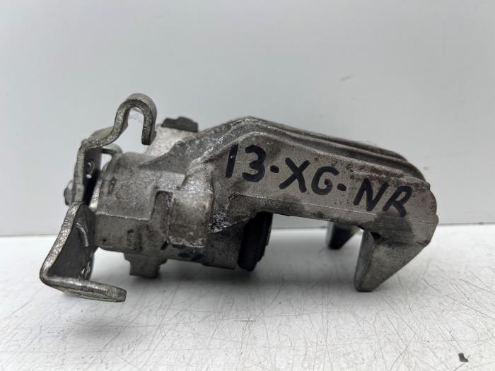 Remklauw (Tang) rechts-achter van een Volkswagen Polo, Auto-onderdelen, Remmen en Aandrijving, Volkswagen, Gebruikt, 3 maanden garantie