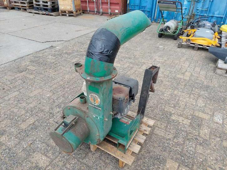 Billy Goat truckloader, Articles professionnels, Machines & Construction | Jardin, Parc & Sylviculture, Souffleur de feuilles