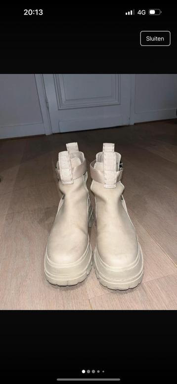 Buffalo boots beschikbaar voor biedingen