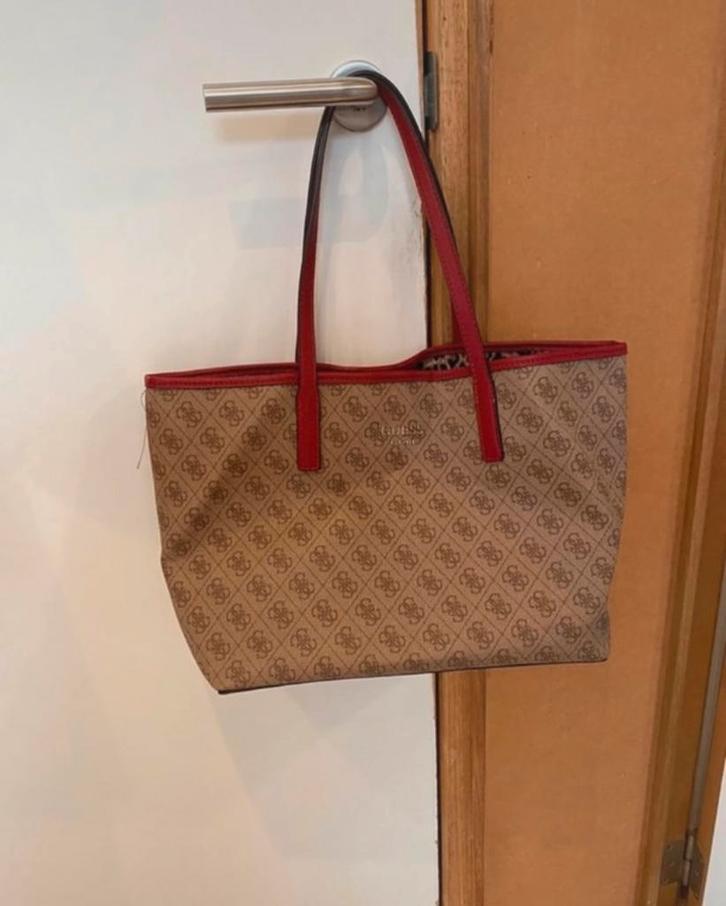 Handtas Guess, Handtassen en Accessoires, Tassen | Reistassen en Weekendtassen, Nieuw, Bruin, Minder dan 40 cm, Minder dan 20 cm