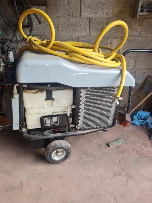 Luchtcompressor, Doe-het-zelf en Bouw, Compressors, Zo goed als nieuw, Mobiel, Ophalen