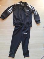 Adidas training 2-3 jaar, Enfants & Bébés, Vêtements enfant | Taille 98, Enlèvement ou Envoi, Comme neuf
