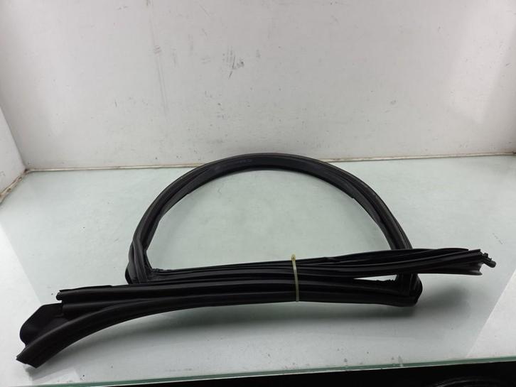 CABRIODAK RUBBER Ferrari 296 GTS (01-2021/-) (|000788049|), Auto-onderdelen, Overige Auto-onderdelen, Ferrari, Gebruikt