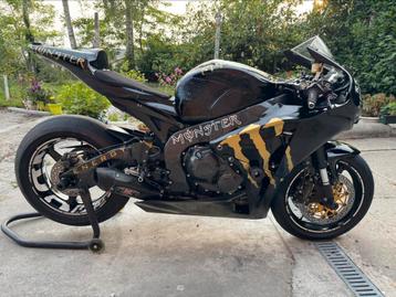 Honda cbr 1000 rr sc59 beschikbaar voor biedingen