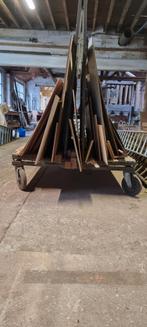 Grote dubbel kar langs bijde zijden laden, Ophalen