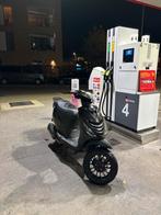 Piaggio Zip 172cc swingarm kan op a1 gezet worden, Fietsen en Brommers, Scooters | Piaggio, Ophalen, Zo goed als nieuw, Zip