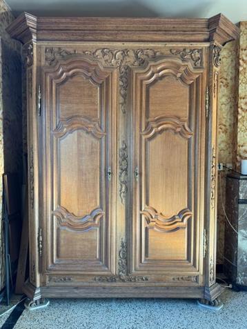 À vendre : Grande armoire en chêne massif, Enlèvement