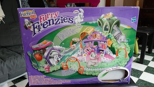 Furry Frenzies speelpark met diertjes, Kinderen en Baby's, Speelgoed | Poppenhuizen, Zo goed als nieuw, Ophalen