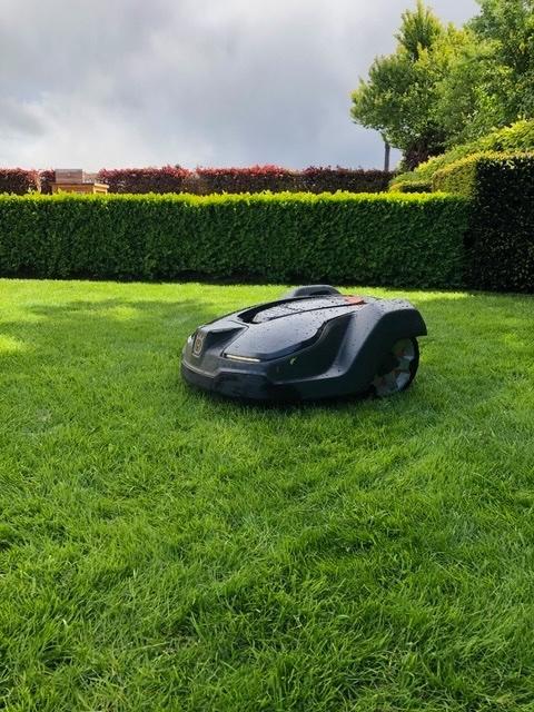 Husqvarna 430X - Perfecte staat, Tuin en Terras, Robotmaaiers, Zo goed als nieuw, Meer dan 25 cm, Bestuurbaar via app, Ophalen