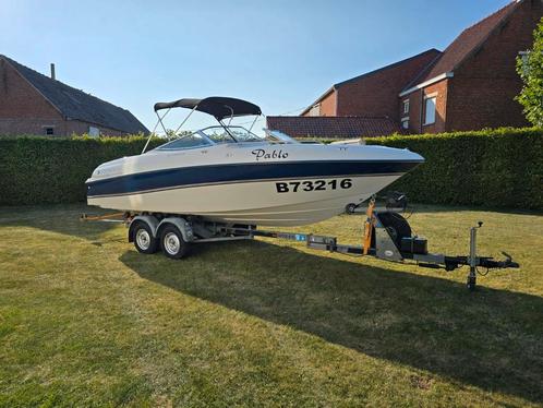 Four Winns 220 Horizon met Riba trailer, Watersport en Boten, Speedboten, Gebruikt, 6 meter of meer, Benzine, 200 pk of meer, Polyester