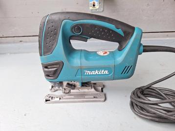 Makita 4350FCT decoupeerzaag beschikbaar voor biedingen