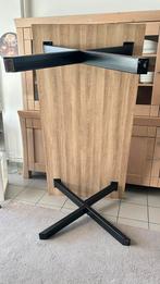 Houten tafel met zwarte poten, Huis en Inrichting, Tafels | Salontafels, Ophalen, Gebruikt, 200 cm of meer