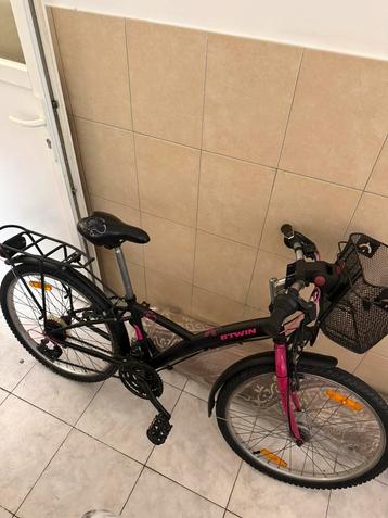 B'TWIN MEISJESFIETS ALS NIEUW VOOR 100€! beschikbaar voor biedingen