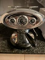 Illy koffiemachine, Ophalen, Zo goed als nieuw, Koffiemachine