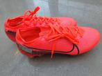 NIKE MERCURIAL, Sports & Fitness, Enlèvement, Neuf