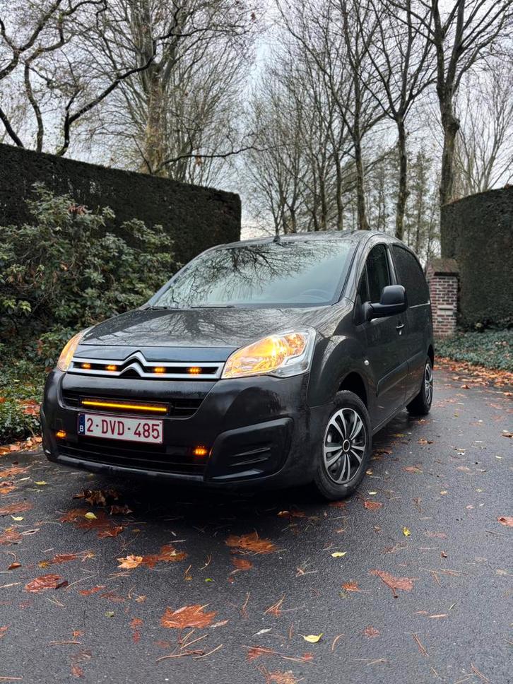Citroën berlingo blueHdi 2017 (strands verlichting), Auto's, Bestelwagens en Lichte vracht, Particulier, Airconditioning, Citroën