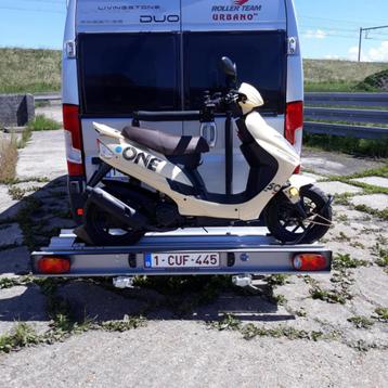 Motorek, zo goed als nieuw. beschikbaar voor biedingen