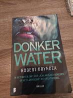 Donker water, Comme neuf, Belgique, Enlèvement ou Envoi, Robert Bryndza