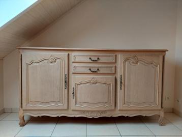 Massief eiken hoge dressoir disponible aux enchères