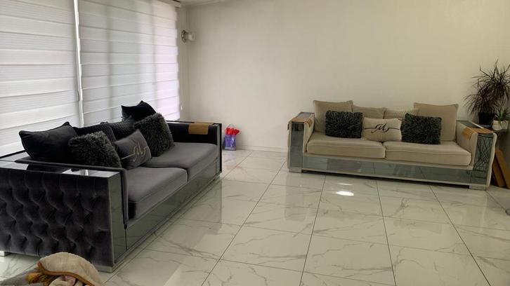 Luxe zetels – Set van 2 aangekocht voor €3500, Huis en Inrichting, Stoffering | Vloerbedekking, Gebruikt, Beige, Ophalen