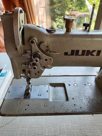 JUKI lu-563 triple transport naaimachine  beschikbaar voor biedingen