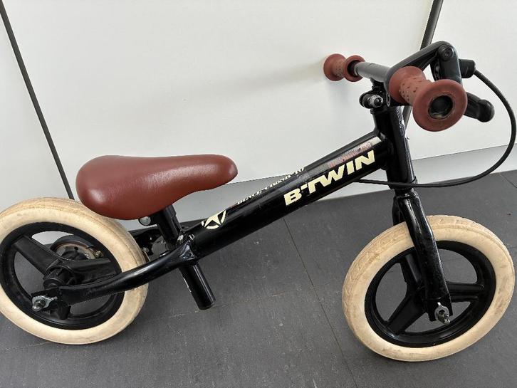 Loopfiets zwart, Kinderen en Baby's, Speelgoed | Buiten | Voertuigen en Loopfietsen, Gebruikt, Loopfiets, Ophalen