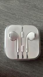Nieuwe oortjes apple (oud systeem), Telecommunicatie, Mobiele telefoons | Oordopjes, Ophalen, Nieuw, In gehoorgang (in-ear)