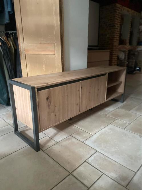 Joli meuble TV, Huis en Inrichting, Kasten | Dressoirs, Gebruikt, Ophalen