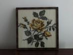 Lijst kader gele roos handwerk achter glas, Antiek en Kunst, Ophalen of Verzenden